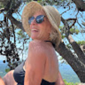 Meet your Posher, Marilyn